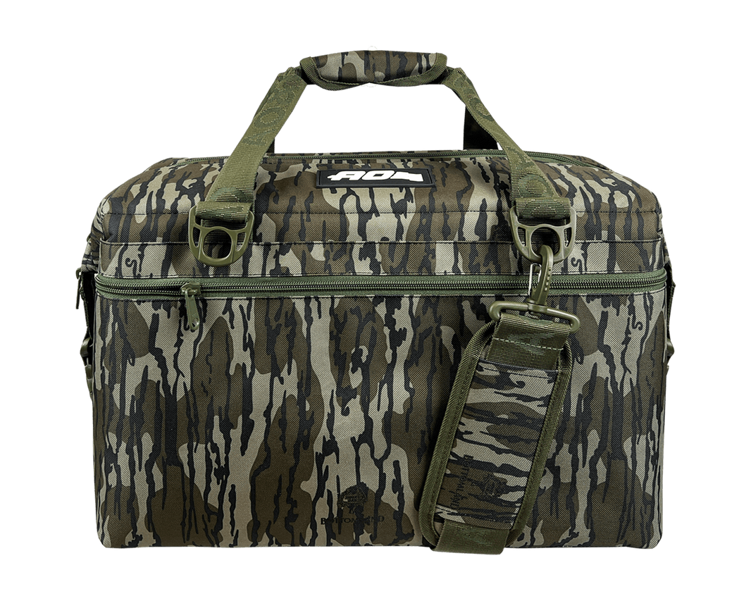 Mossy Oak Series – AO Coolers