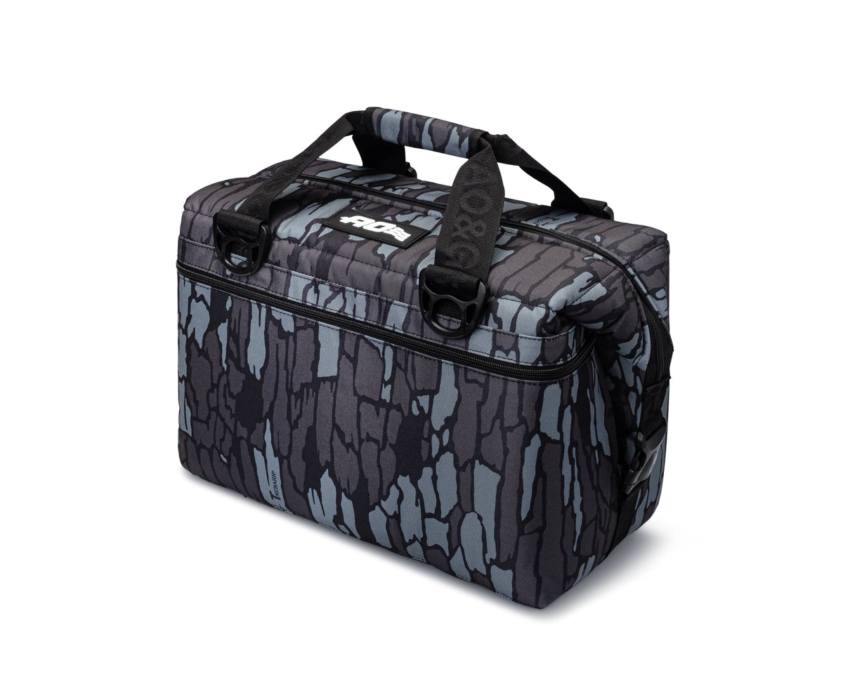 24パック キャンバス ソフトクーラーバッグ（Expedition Mossy Oak Trebark柄）